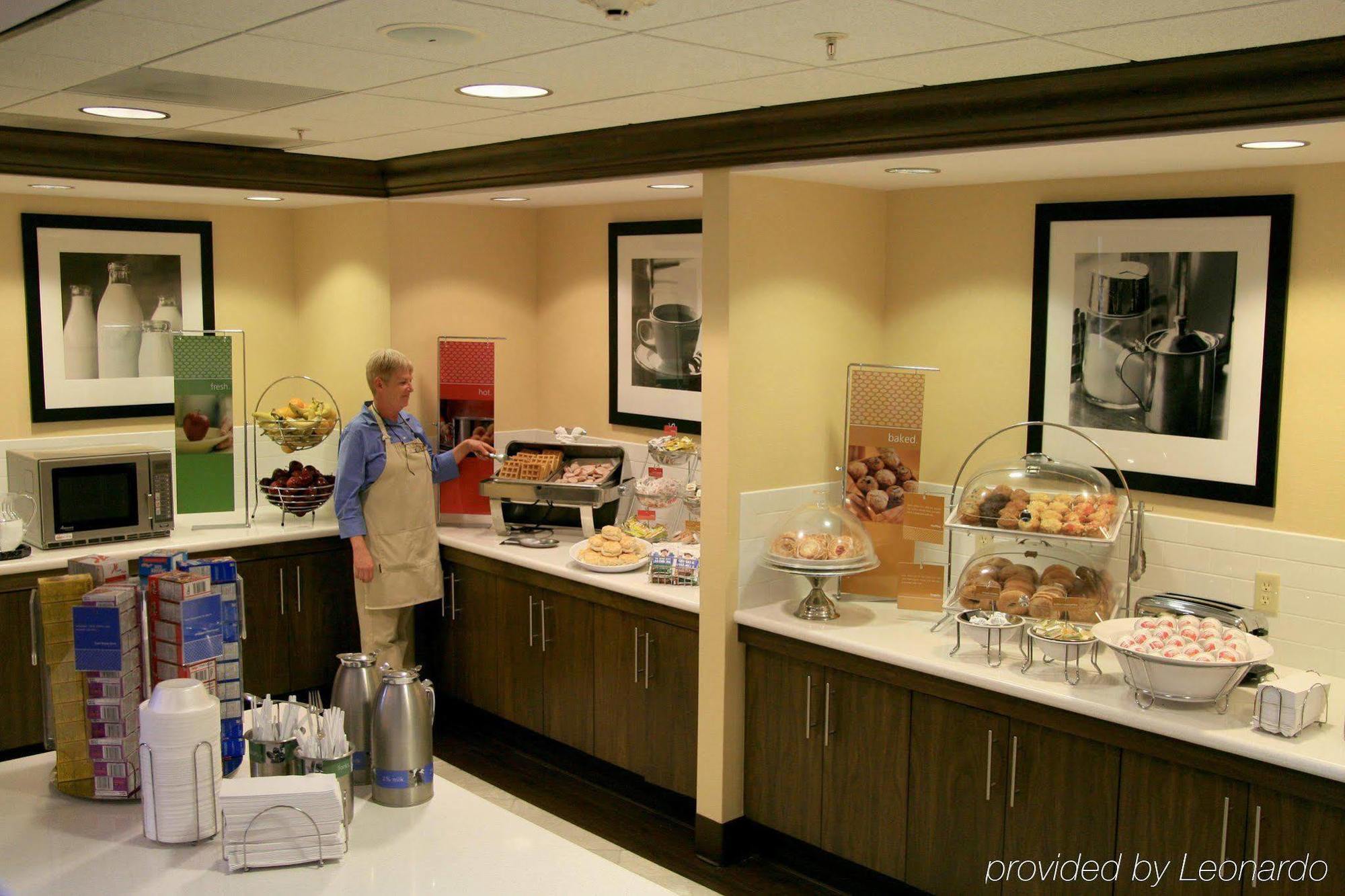Hampton Inn & Suites Las Vegas-Red Rock/Summerlin Restaurant photo